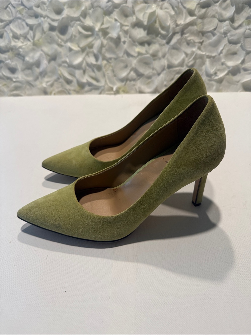 Naturalizer Olive Green Suede Pointed Toe Pumps - Picture 2 of 5